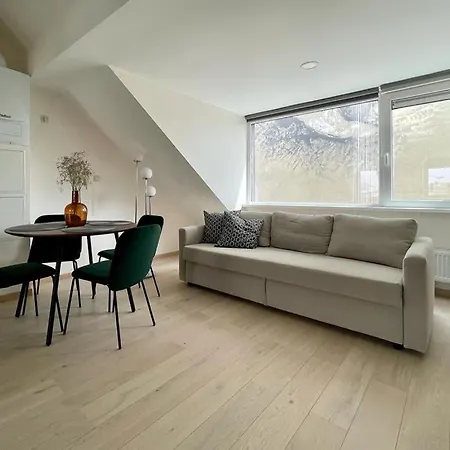 Charming Duplex On The Canal Brussels Exterior photo